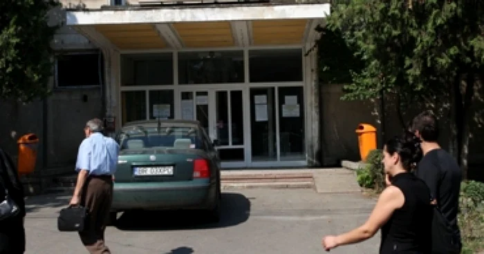 Galaţi: Încă se acordă consultaţii în fosta Policlinică Muncipală