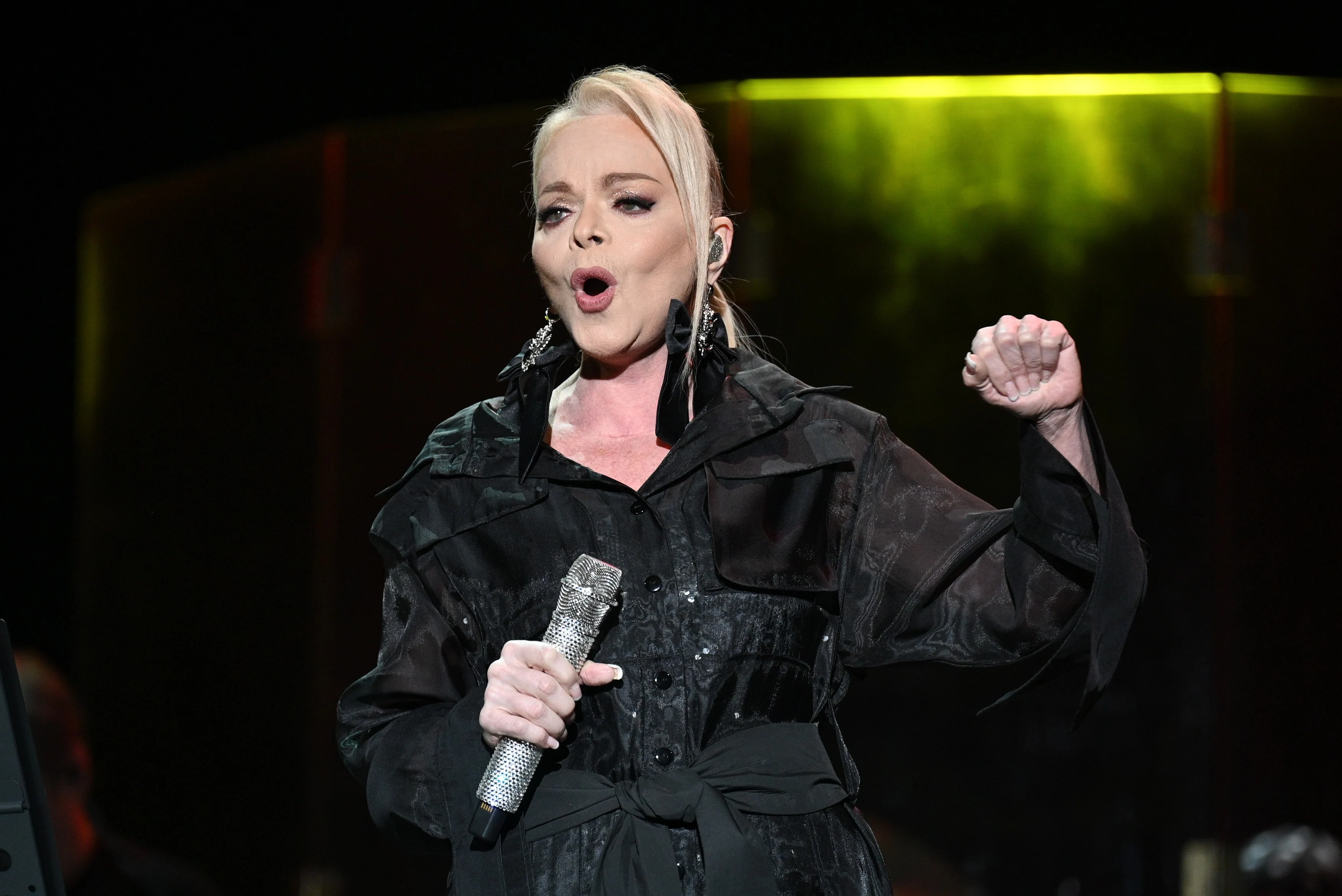 „Cea mai detestată femeie din Rusia”. Cântăreața preferată a lui Putin, pusă la zid după ce a fost înșelată de escroci