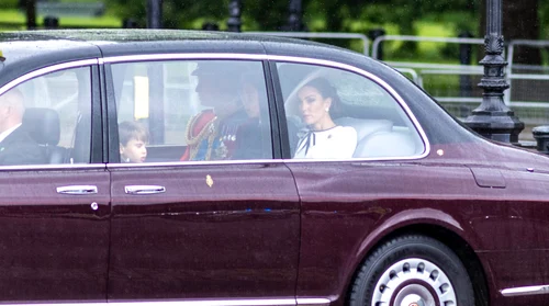 Kate Middleton fără centura de siguranță