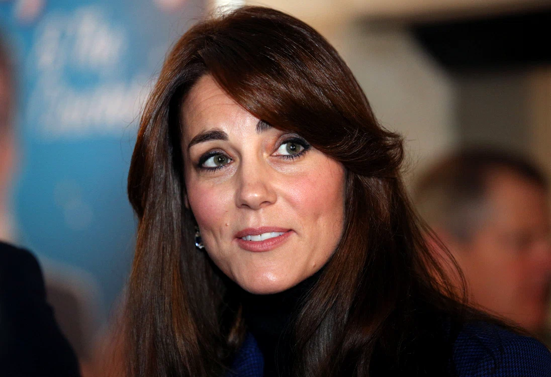 
    Kate Middleton (33 de ani) a purtat marți (27 octombrie) aceeași rochie pe care a purtat-o și în anul 2012foto: Getty/Wenn  