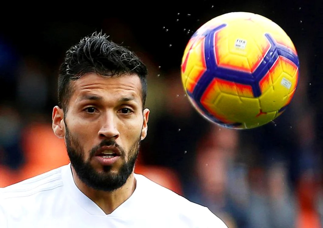 
    Garay, fotbalistul Valenciei, a fost primul jucător din LaLiga depistat pozitiv la coronavirusFOTO: EPA  