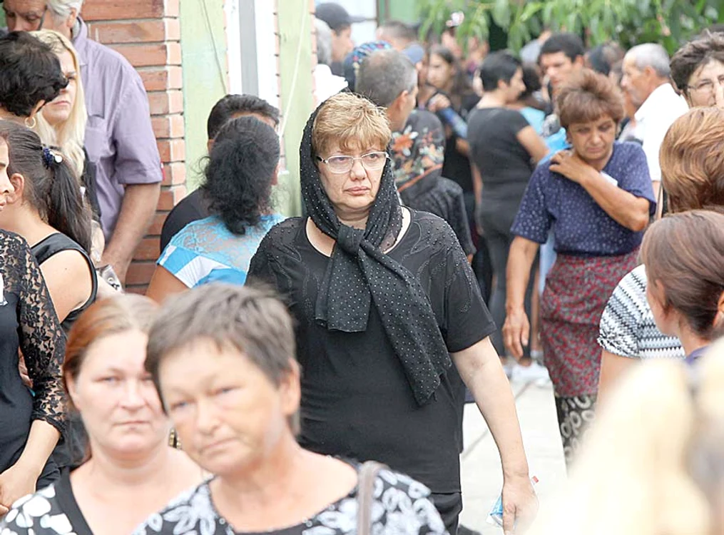 Mama Denisei, Geta Dovleac,  şi-a revenit din depresie după  vizita de două luni în Spania, la fiica Adelina și la cei trei nepoți
