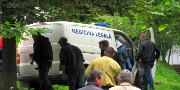 Femeia a fost găsită spânzurată în parcul Sub Arini din Sibiu