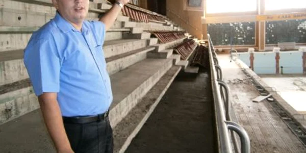  Gabriel Răveanu spune că nu va pierde viitoarele proiecte pentru reparaţia bazinului