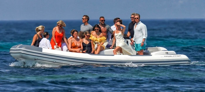 Familia Beckham, vacanță de lux în Saint Tropez