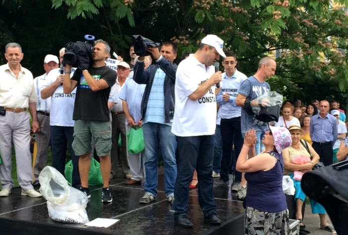 Protest Constanta Radu Mazăre Nicuşor Constantinescu FOTO Mariana Iancu