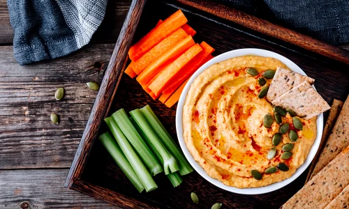 humus   morcovi   shutterstock 1202463454 jpg