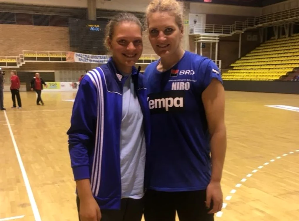 Crina Pintea si sora ei, Andreea Ailincăi