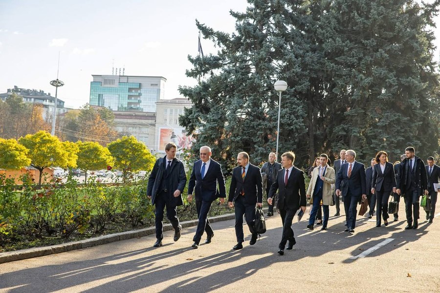 Prima ședință a Guvernului Munteanu de la Chișinău: denunțarea unui acord cu Moscova