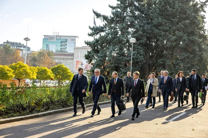 Guvernul Munteanu se întrunește miercuri în prima ședință de la învestire. FOTO: Facebook