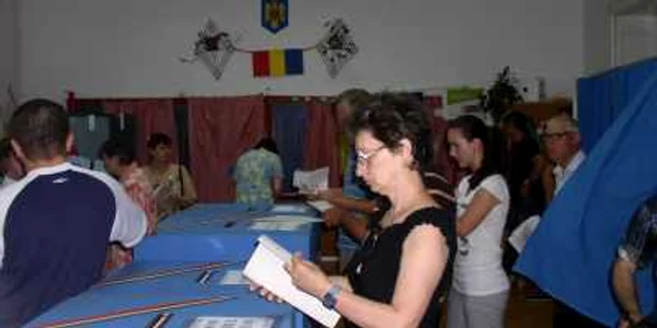 Ceva mai mult de jumătate dintre gălăţenii cu drept de vot şi-au exprimat opţiunile electorale