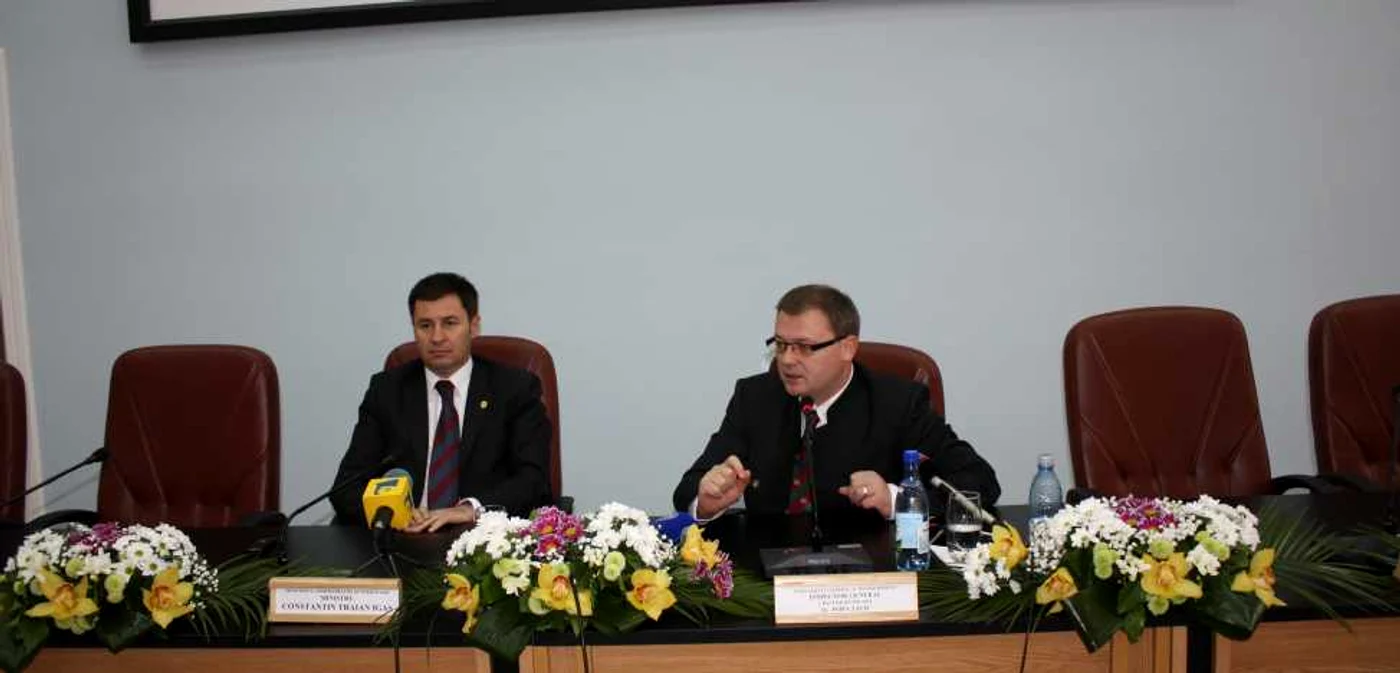 Ministrul Traian Igaș și chestorul Liviu Popa