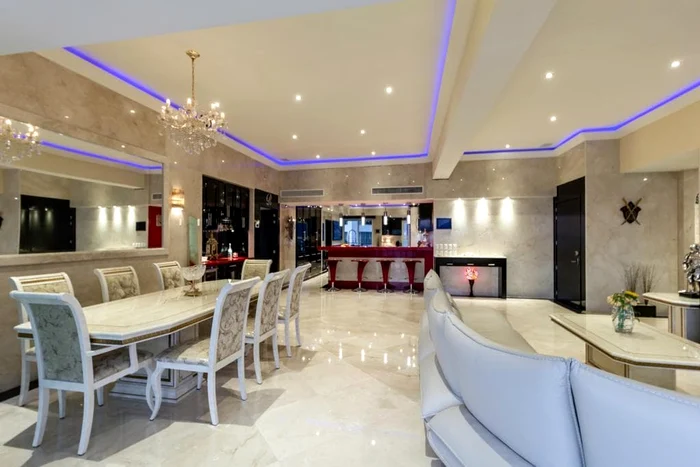 Nick Radoi va fi gazdă pentru prietenii lui din Mexic