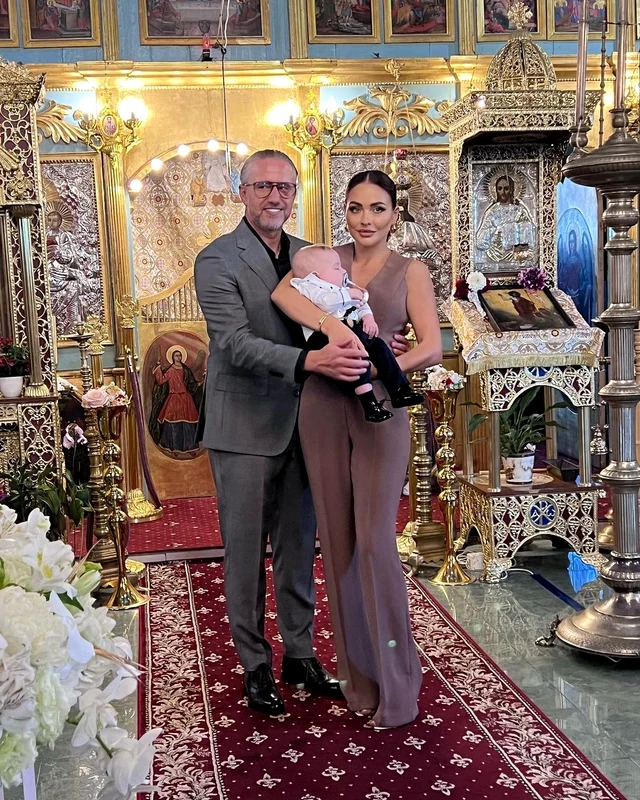 Reghe și Corina, la botezul lui Liam