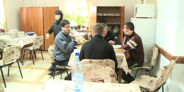 La Mănăstirea Viforâta se mănâncă numai de post