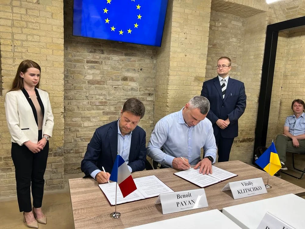  Benoît Payan, primarul Marsiliei, alături de edilul Kievului, Vitali Kliciko Foto Facebook