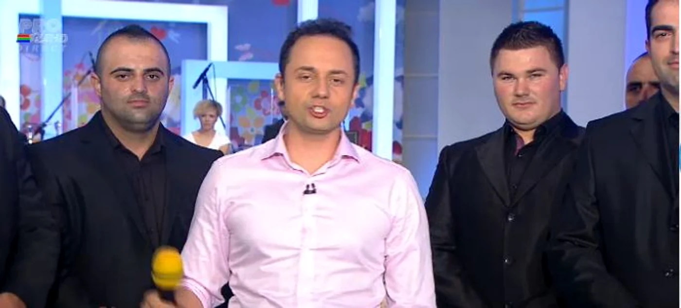 
    Cătălin Măruţă a făcut rost şi de o maşină de numărat banii, pentru a-i uşura munca lui Prigoană (captură: PRO TV)  