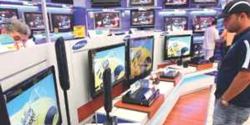 Vânzările de LCD-uri şi plasme s-au menţinut constante datorită promoţiilor comercianţilor  