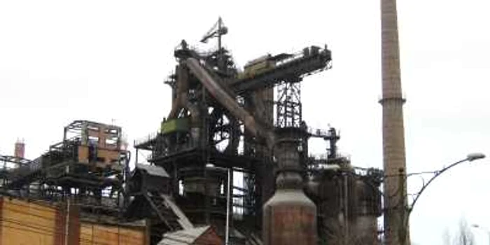 ArcelorMittal ar putea rămâne într-un furnal