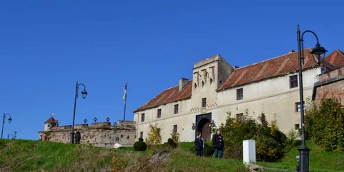 Cetăţuia Braşovului a fost încuiată şi lăsată în paragină.