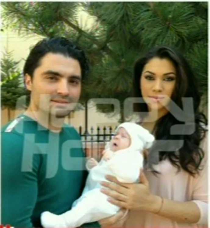 
    Pepe, Raluca şi Maria  