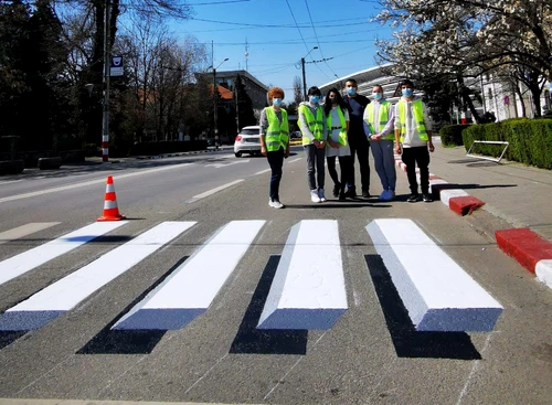 Zebra specială îi va face mai atenți pe șoferi Foto: paginaolteniei.ro