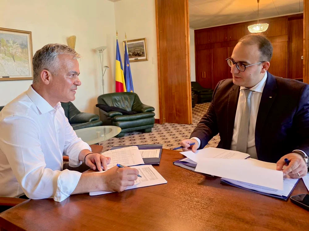 Adrian Veștea și Florin Zaharia. FOTO: Facebook