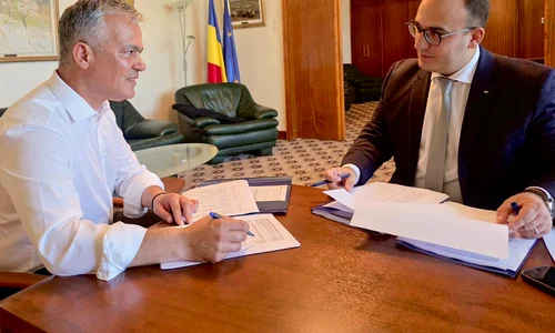 adrian vestea si florin zaharia, propunerea pentru MIPE FOTO Facebook jpg