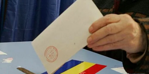 Buletine de vot dispărute sunt căutate de polițiști