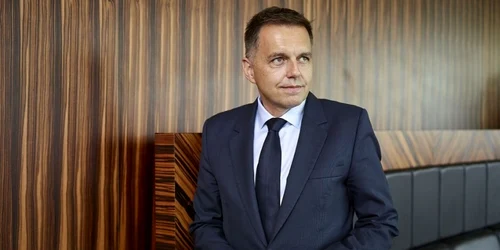 peter kazimir news.ro