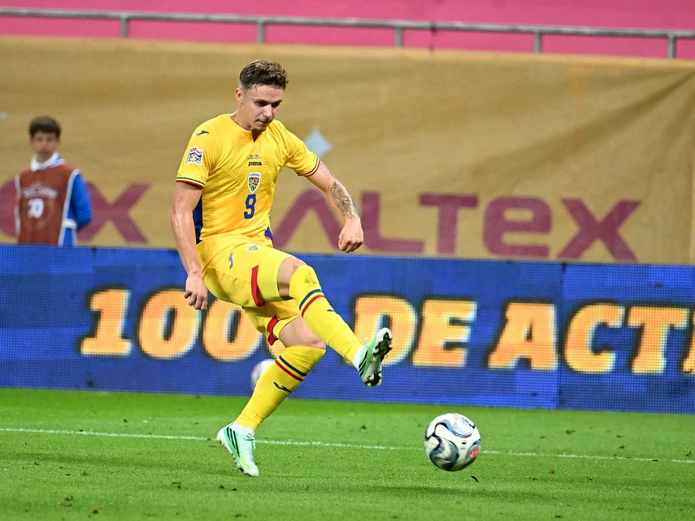 Louis Munteanu a fost destul de activ în prima parte a meciului din Suedia