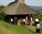 Comorile arhitecturale ale Muzeului Satului Vâlcean Bujoreni - biserica din 1785 Foto romaniaturism ro