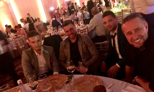 Chipciu, Pintilii si Adi Popa, alături de fostul lor antrenor, Laurențiu Reghecampf jpeg