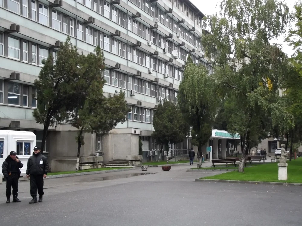 Spitalul are nevoie de sute de asistenţi, infirmieri şi brancardieri, se scot la concurs câteva Foto: Alina Mitran