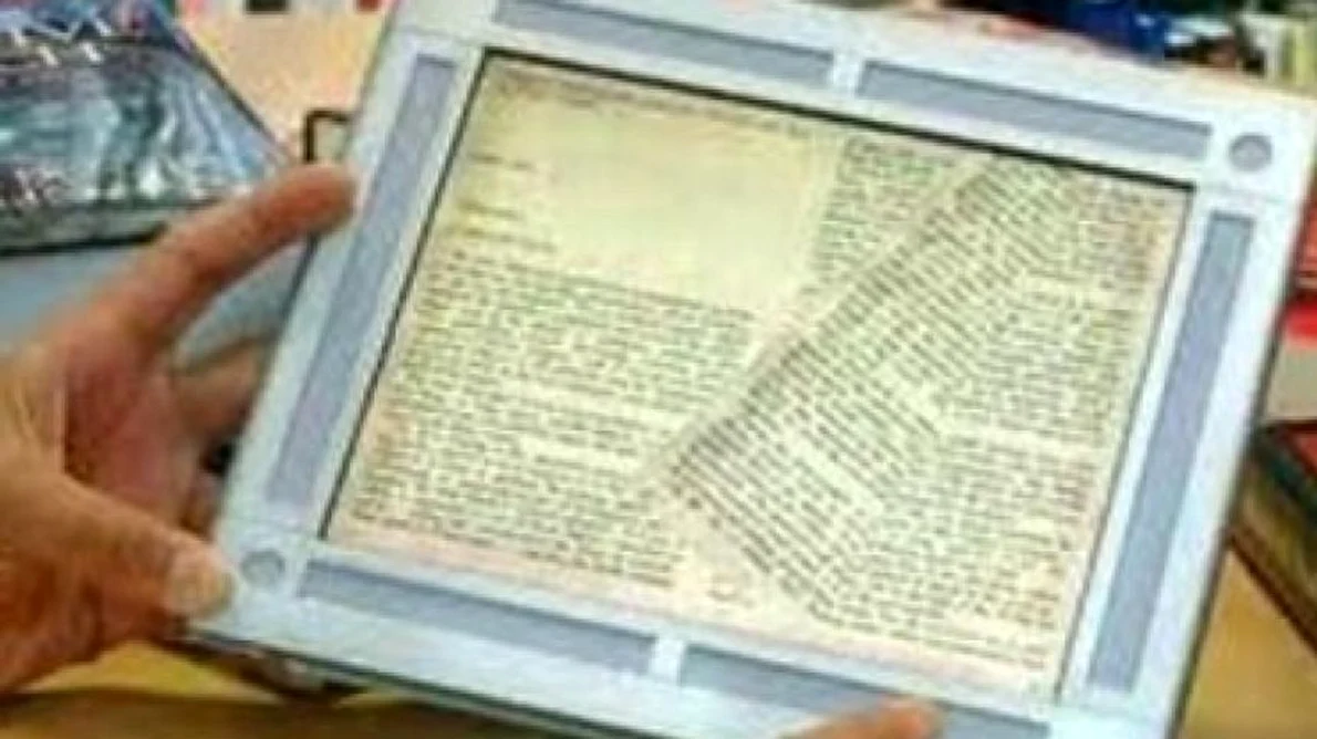Studiourile Warner Bros  vor lansa scenariile unor filme celebre în format e book jpeg