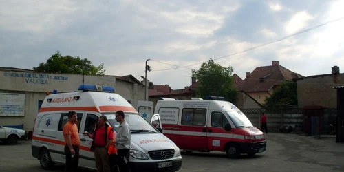 Angajaţii Serviciului de Ambulanţă Vâlcea îşi vor primi banii înapoi