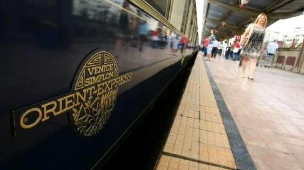 Faimosul tren Orient Express ajunge la București jpeg