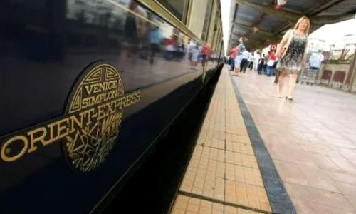 Faimosul tren Orient Express ajunge la București jpeg