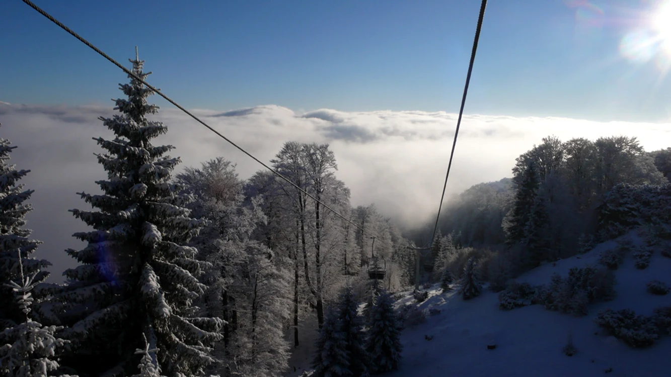 Traseul cu telescaunul este parcă desprins din poveşti