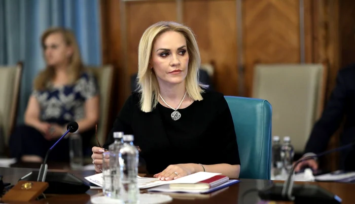 Gabriela Firea anunță că Nicușor Dan a oprit ajutorul pentru familiile tinere FOTO: gov.ro