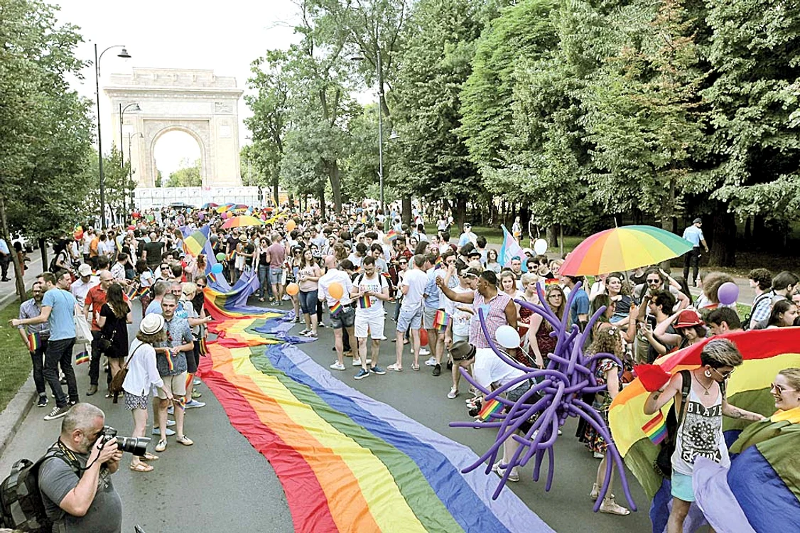 
    Andreea Bălan, la marșul LGBTFoto Sever Gheorghe  