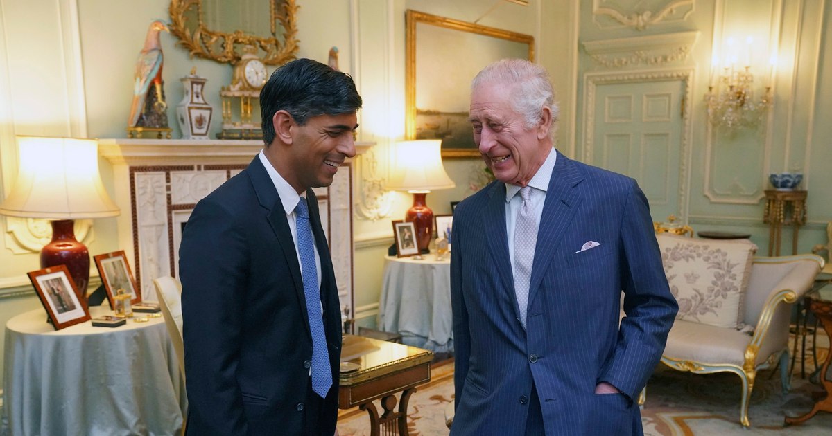Premierul Marii Britanii și-a rotunjit averea cu 120 de milioane de lire sterline. Câte milioane a strâns Regele Charles III în ultimul an