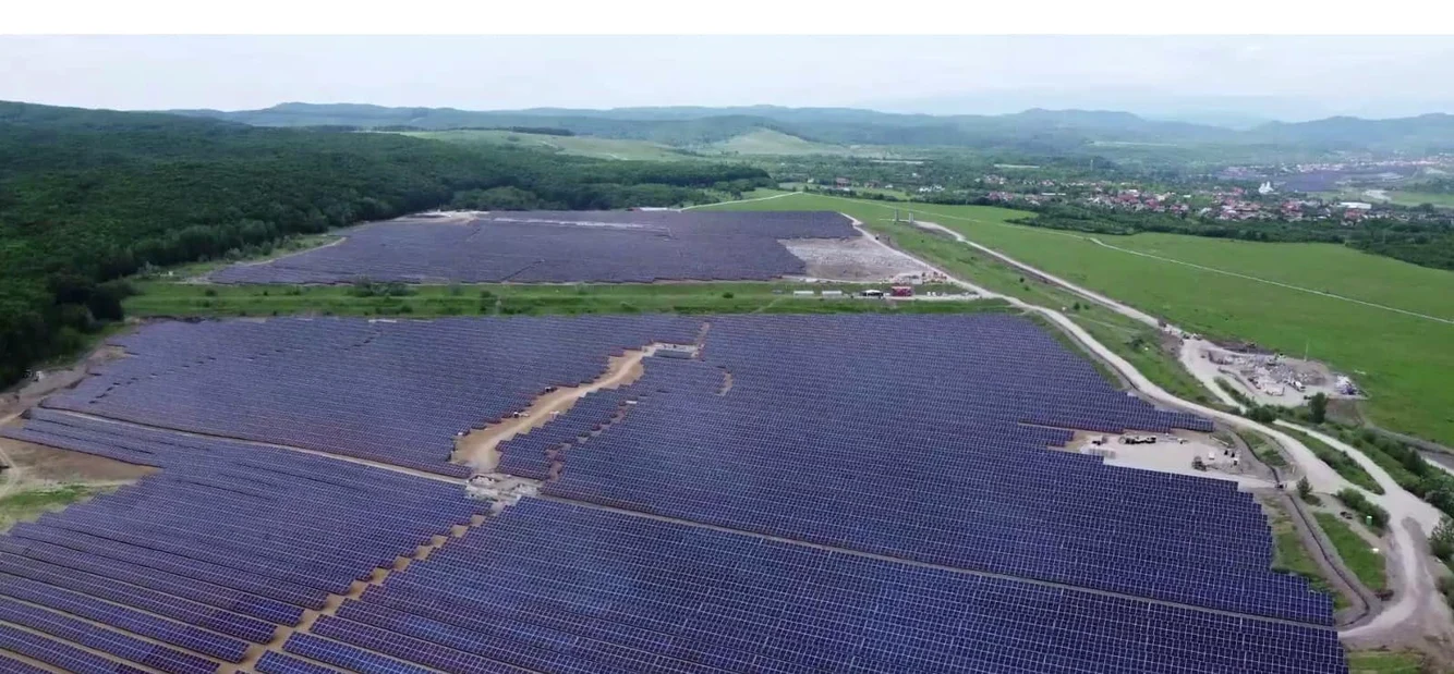 Parc fotovoltaic realizat în comuna Șotânga, din Dâmbovița. FOTO Corneliu Ștefan