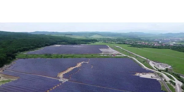 Parc fotovoltaic realizat în comuna Șotânga, din Dâmbovița. FOTO Corneliu Ștefan