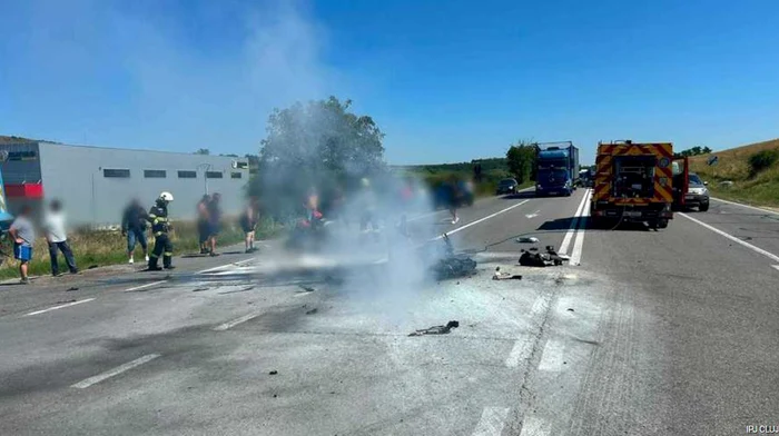 Motociclist mort după un impact violent cu un camion pe DN1. FOTO: IPJ Cluj
