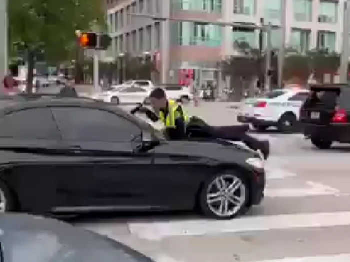 FOTO: Captură video X