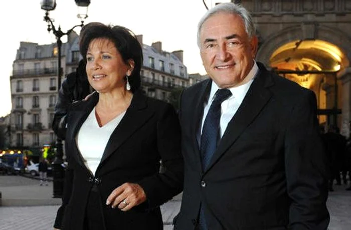 
    Dominique Strauss-Kahn şi Anne Sinclair  