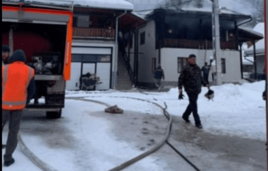 Incendiu puternic la complexul mănăstiresc Sihăstria Putnei din Suceava