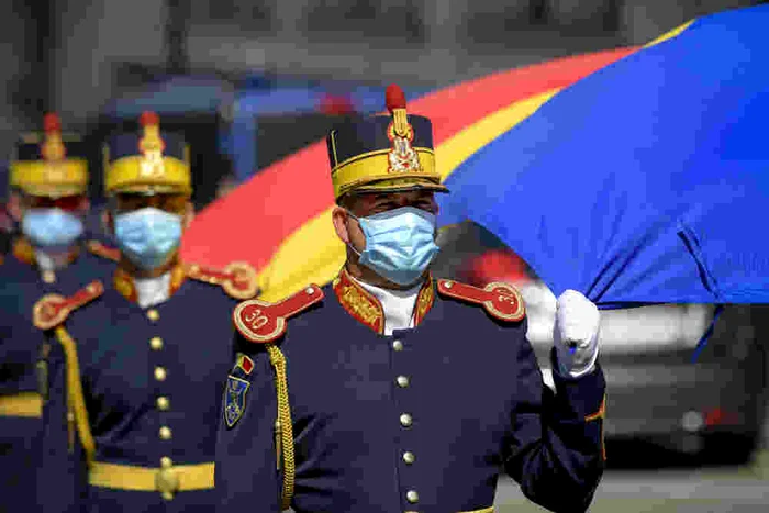 De Ziua Drapelului Național s-au organizat ceremonii militare în întreaga țarăSursa foto: Mediafax