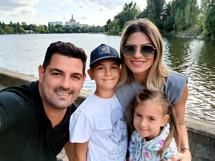 Elena Baltagan, alături de familia ei